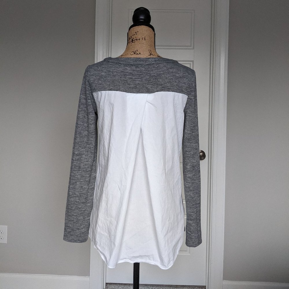 Ann Taylor LOFT gray & white mixed media top XS